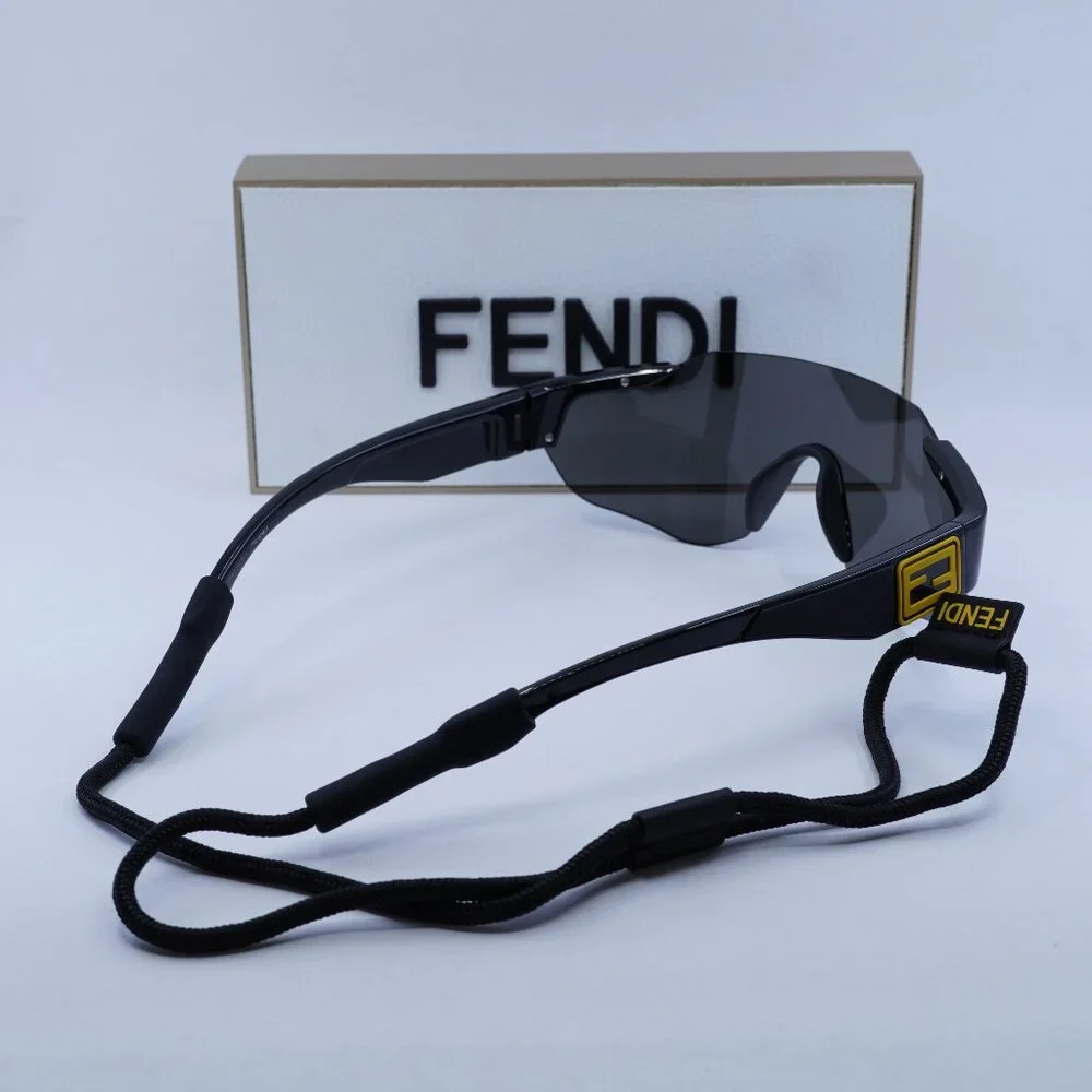 Final Price! Fendi FE40088U-Y 01A Black Grey Sunglasses - Picture 14 of 14